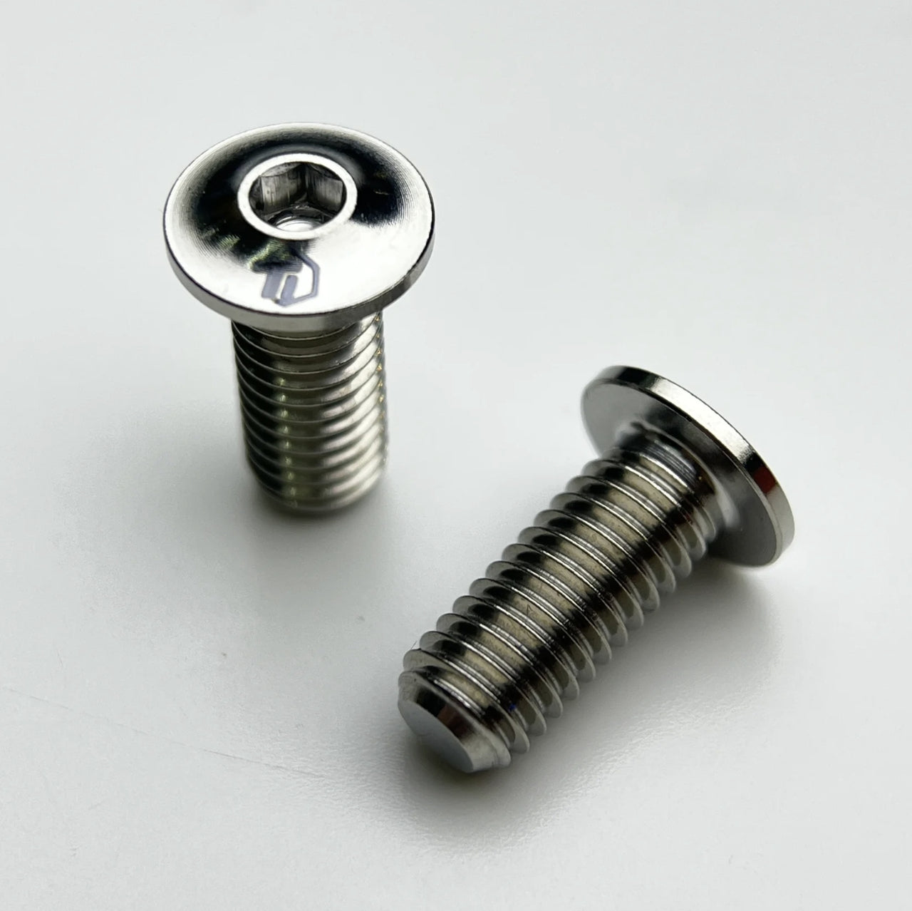 【Ti-Parts Titanium】用於公路自行車 MTB 水壺架安裝的鈦平頭螺絲 |超薄型 Fidlock Gravel M5x12|鈦螺栓等級