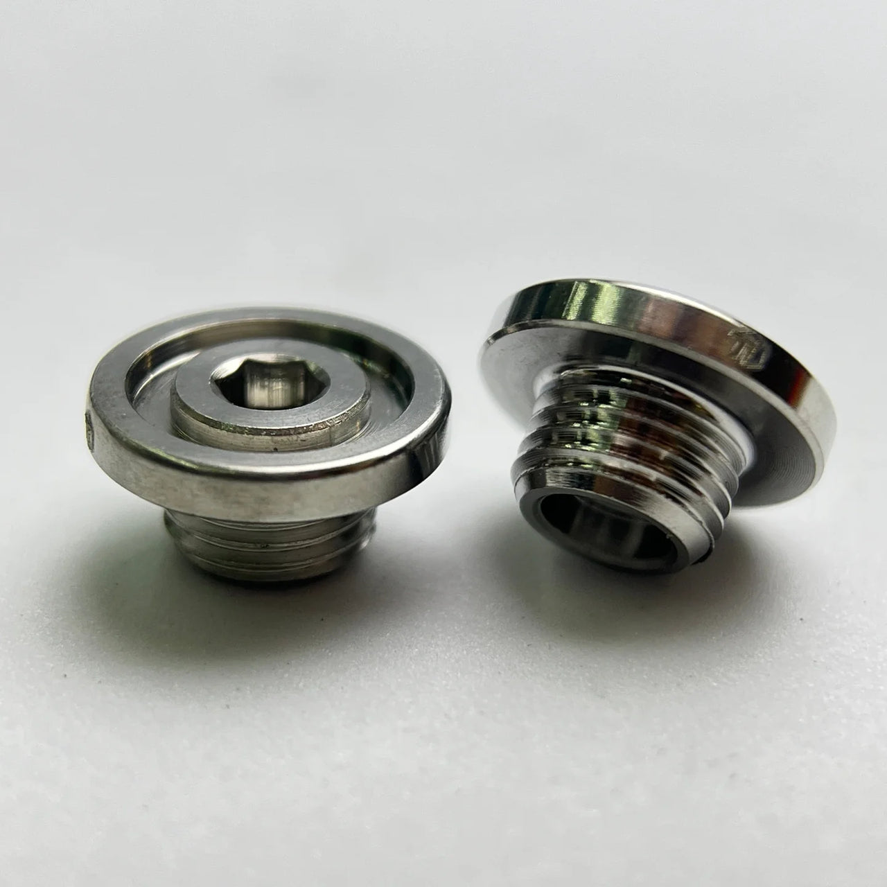 【Ti-Parts Titanium】適用於 Shimano 公路變速桿的鈦合金排氣螺絲 油壺鈦螺絲