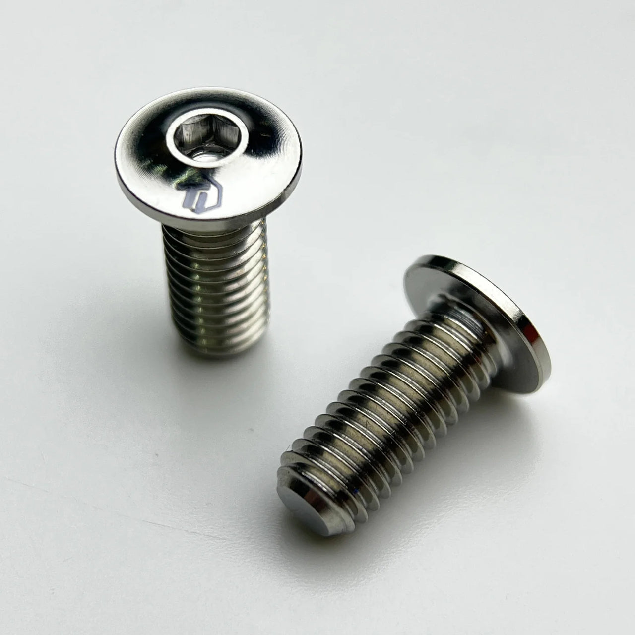 【Ti-Parts Titanium】用於水壺架安裝座的平頭鈦合金螺栓